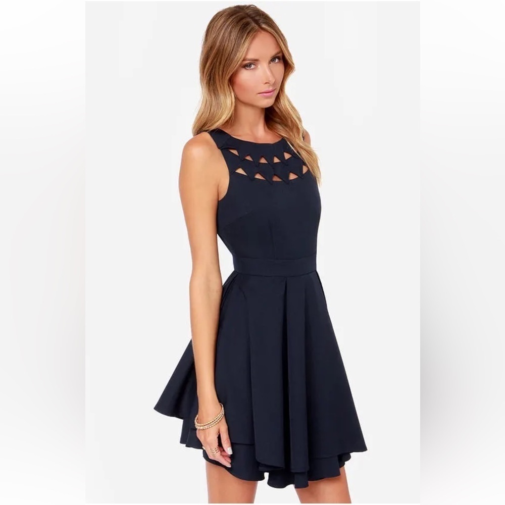LULU’S Exclusive Flirting with Danger Cutout Navy Blue Dress Size S - Picture 2 of 13